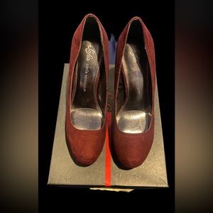 Sophia Vergara Burgundy Heels